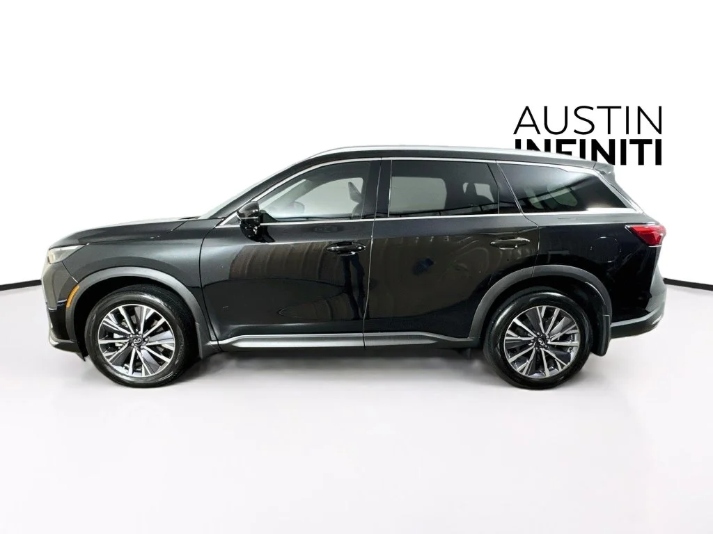 Certified Used 2027 Black INFINITI LUXE image 6