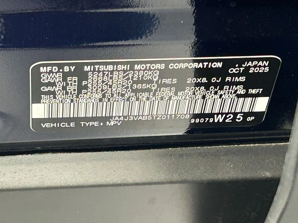 New 2026 Cosmic Blue Metallic Mitsubishi SE image 56