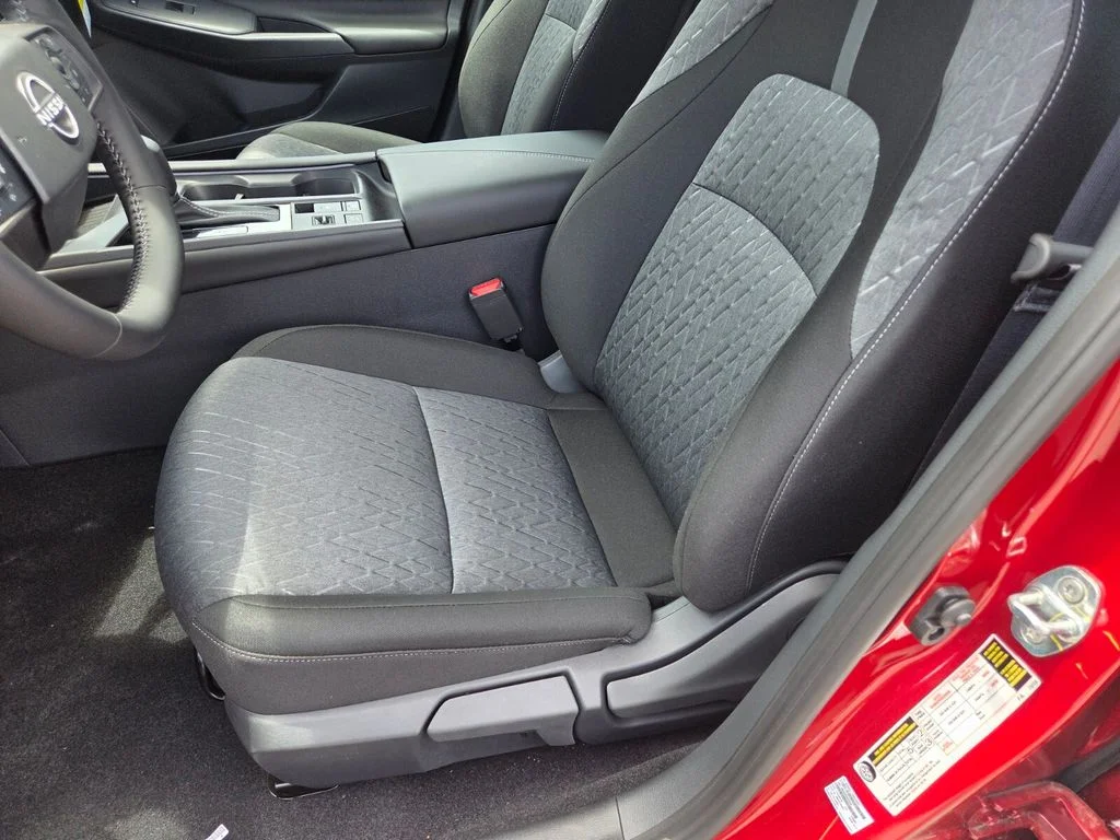 2026 Nissan Sentra SV - Photo 10