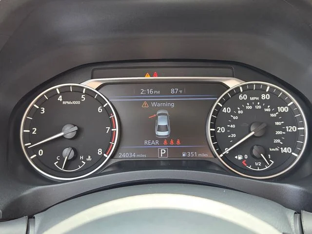 2025 Nissan Altima SR - Photo 27