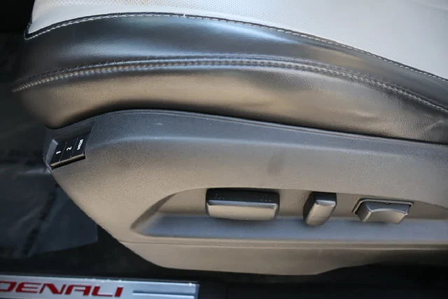 Used 2016 Summit White GMC Denali image 11