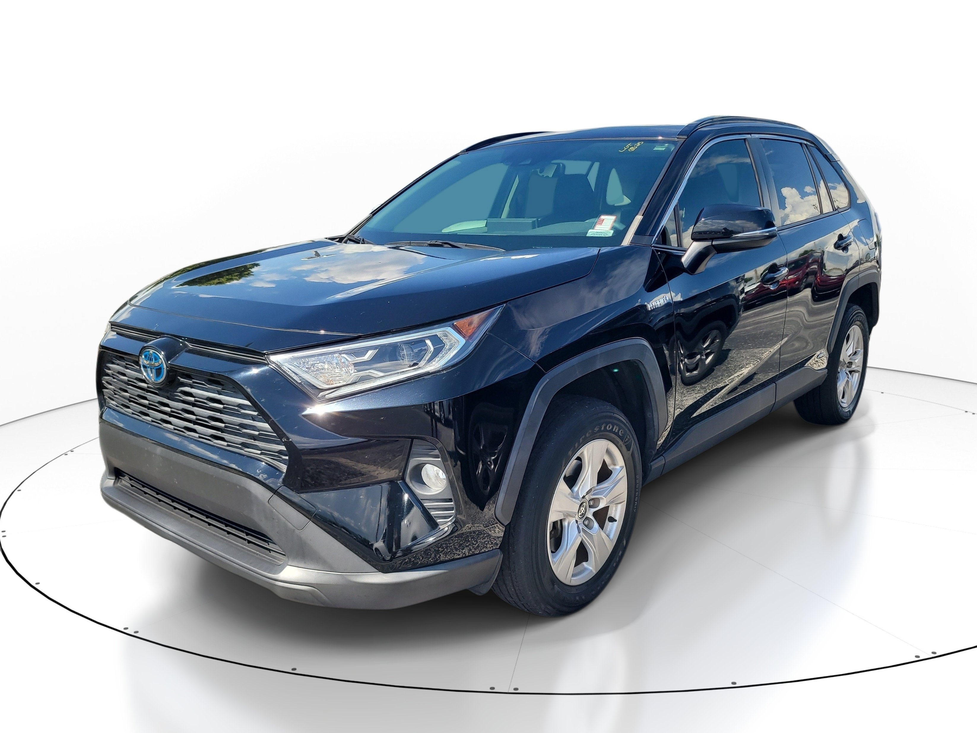 Used 2021 Midnight Black Metallic Toyota Hybrid XLE image 3