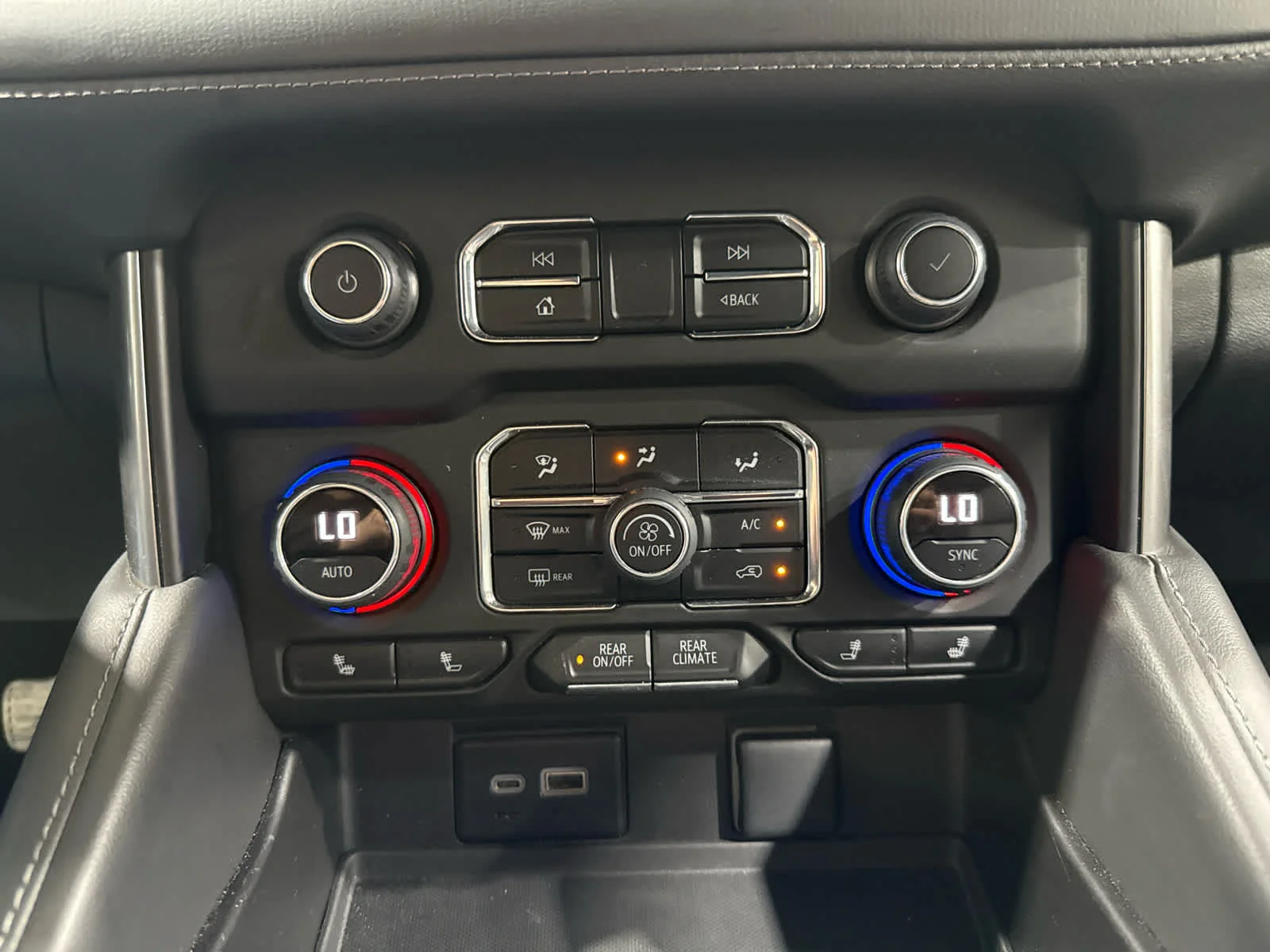 Used 2023 Black Chevrolet LT image 27