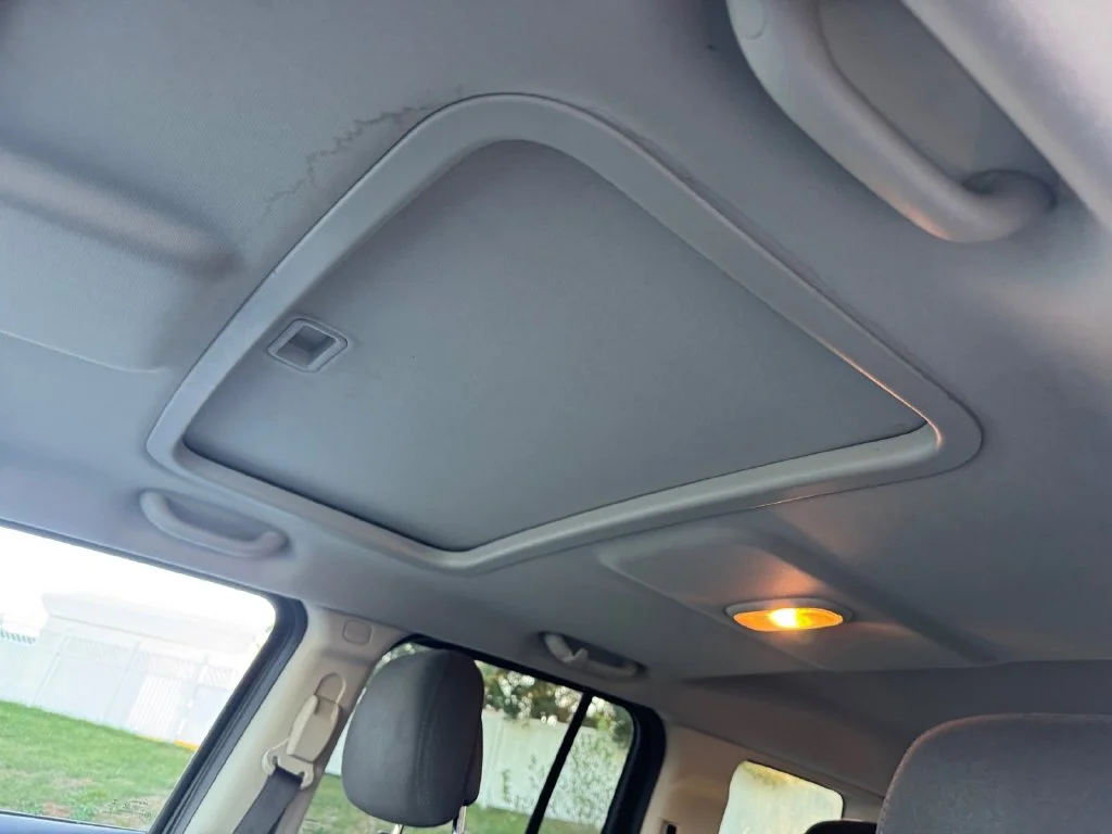 Used 2016 Gray Jeep Latitude image 17