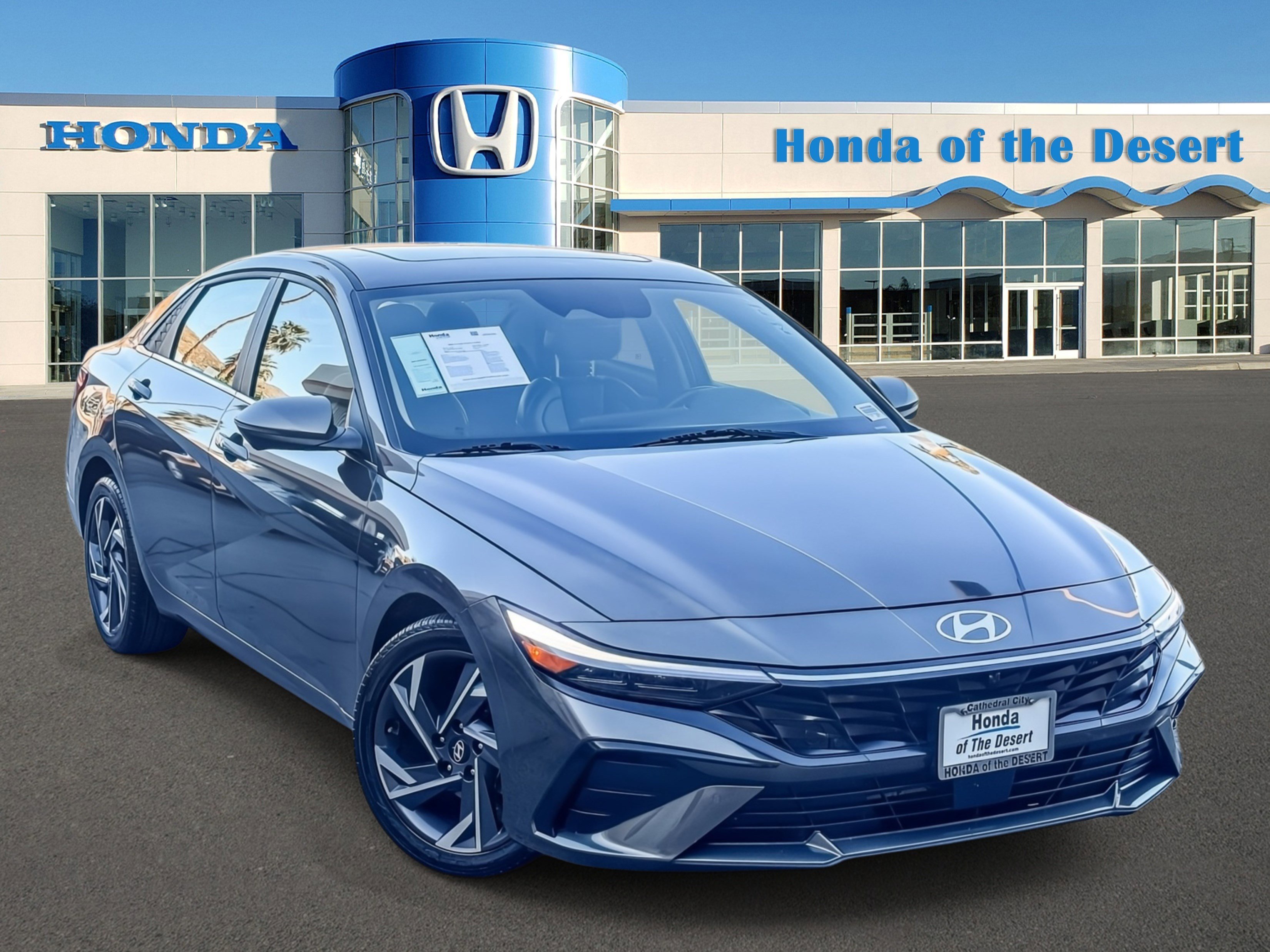 Used 2024 Amazon Gray Hyundai Limited image 1