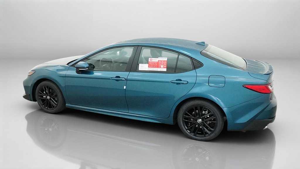 New 2026 Ocean Gem Toyota SE image 15
