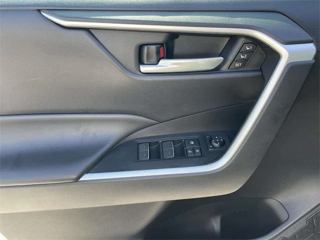 2023 Toyota RAV4 XLE Premium - Photo 15
