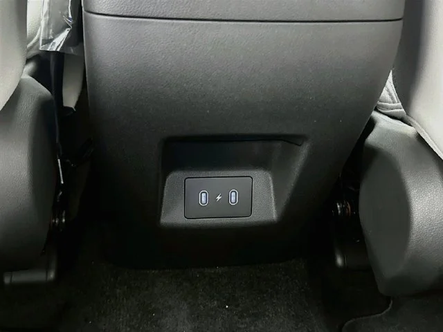 New 2027 Blue Hyundai SE image 13