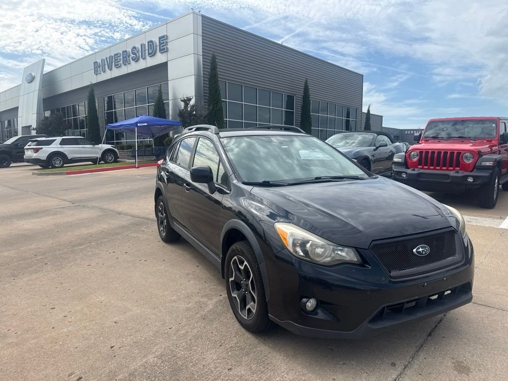 Used 2013 Crystal Black Silica Subaru 2.0i Limited image 1