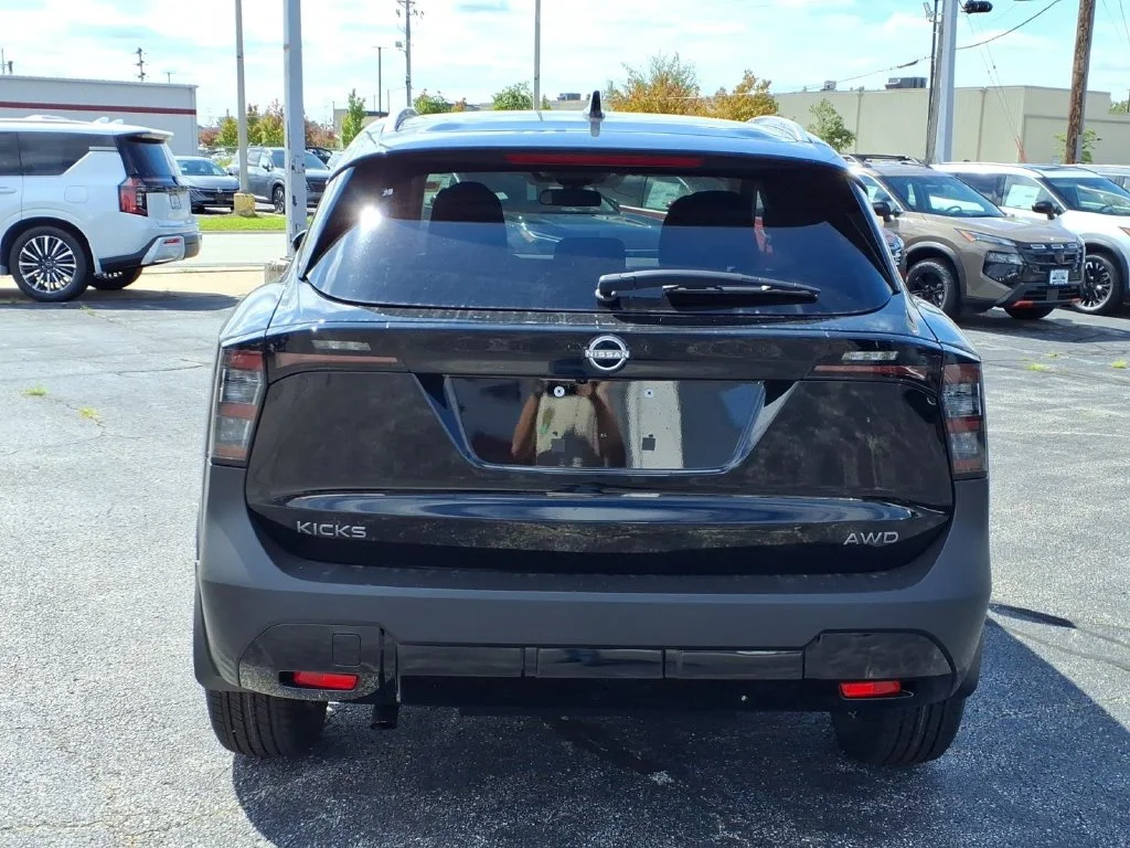 New 2027 Super Black Nissan SV image 4