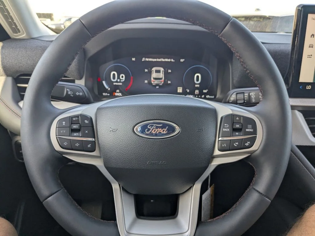 New 2026 Space White Metallic Ford Active image 30