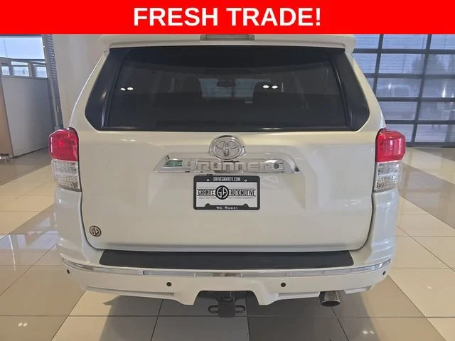 Used 2012 White Toyota SR5 image 4