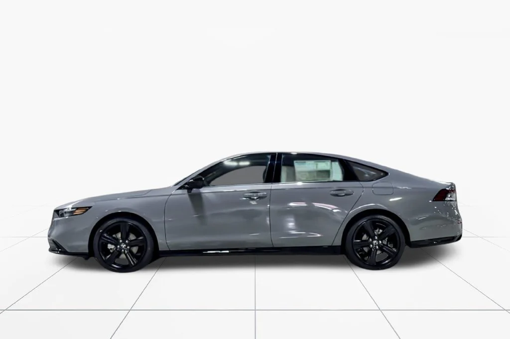New 2026 Urban Gray Pearl Honda Sport-L image 7