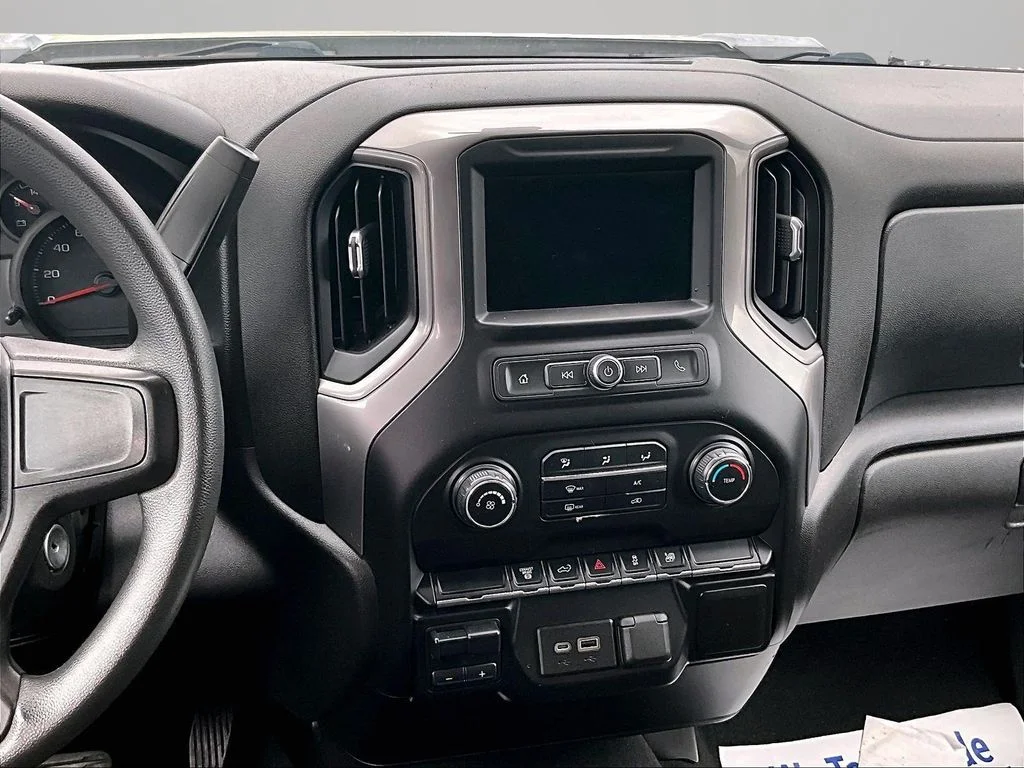 Used 2021 Silver Chevrolet Custom image 6
