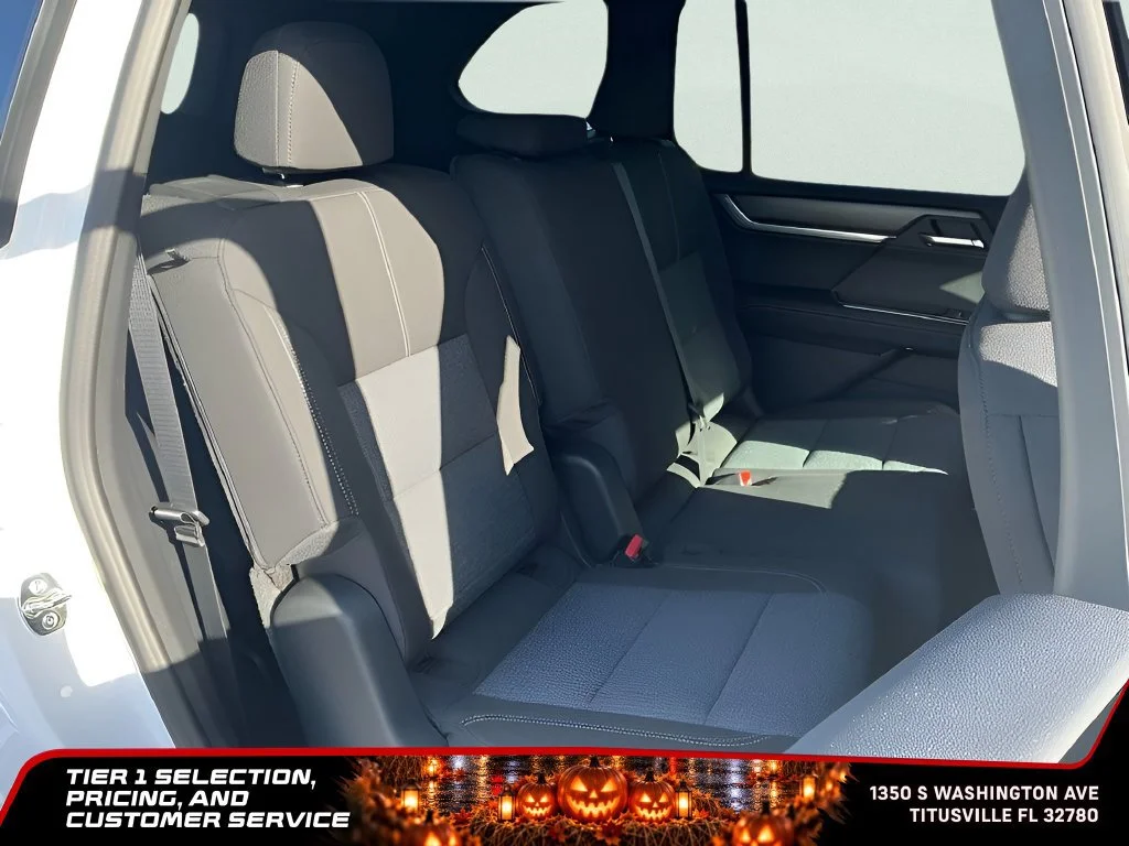 New 2026 Summit White GMC Elevation image 20