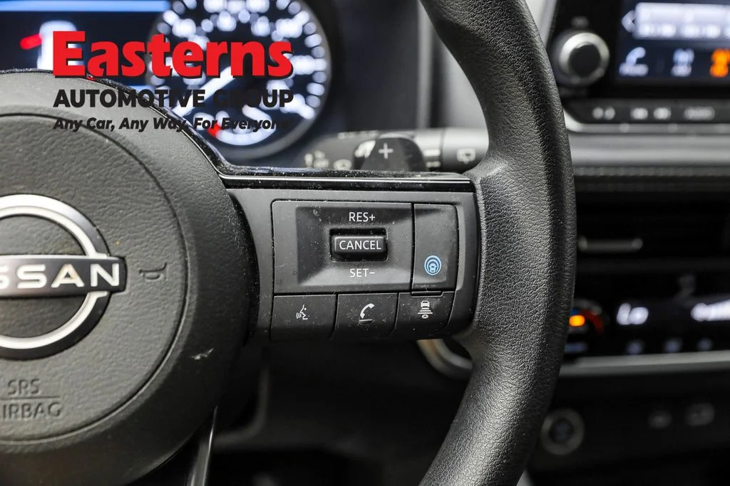Used 2023 Red Nissan SV image 16