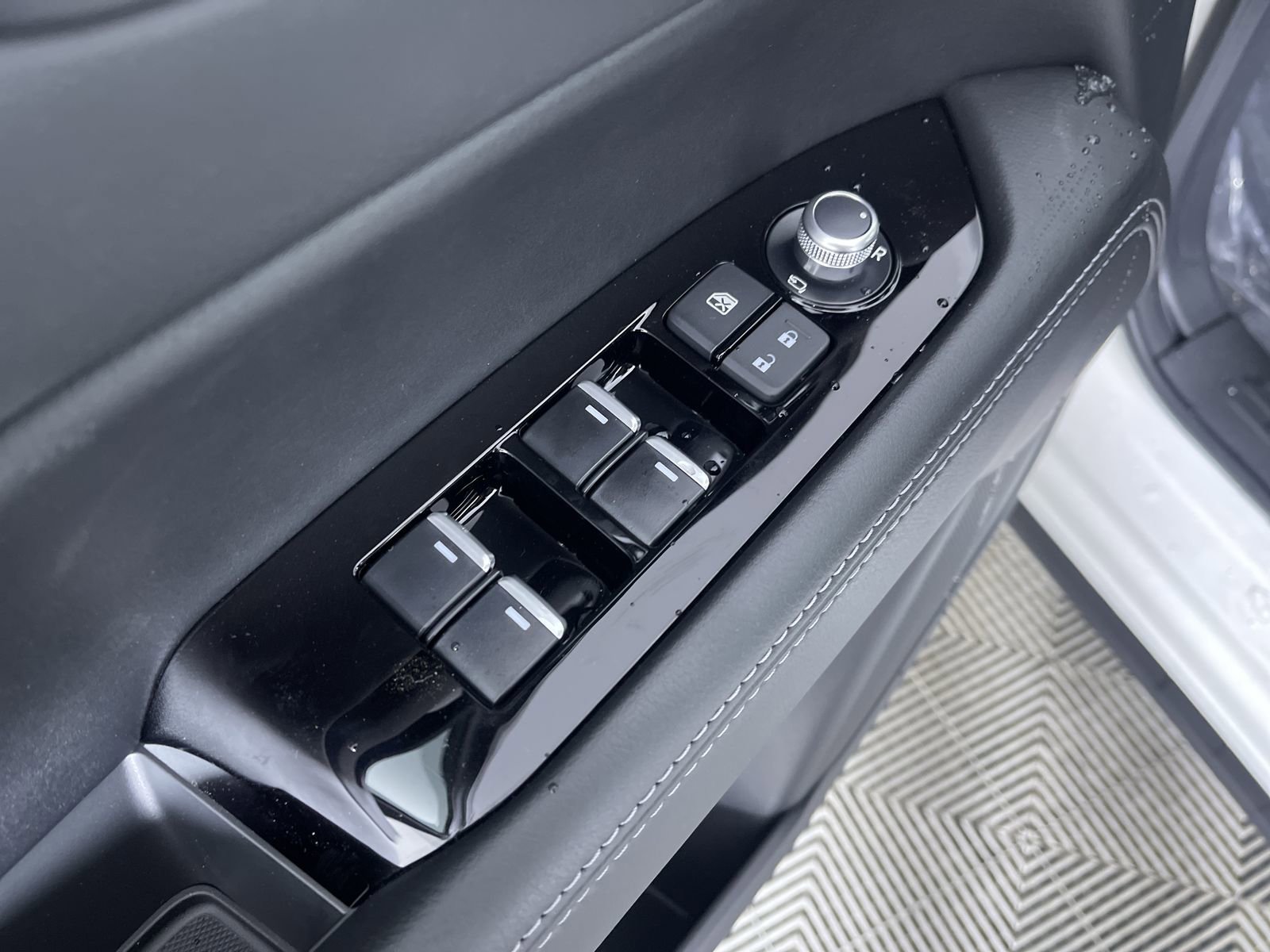 2025 Mazda CX-5 S Premium Plus package - Photo 12