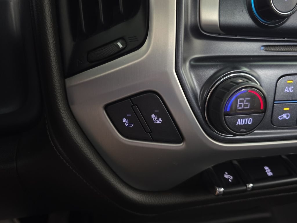 Used 2018 White GMC SLT image 18