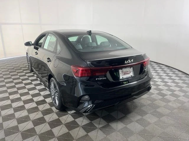 Used 2023 Black Kia GT-Line image 5