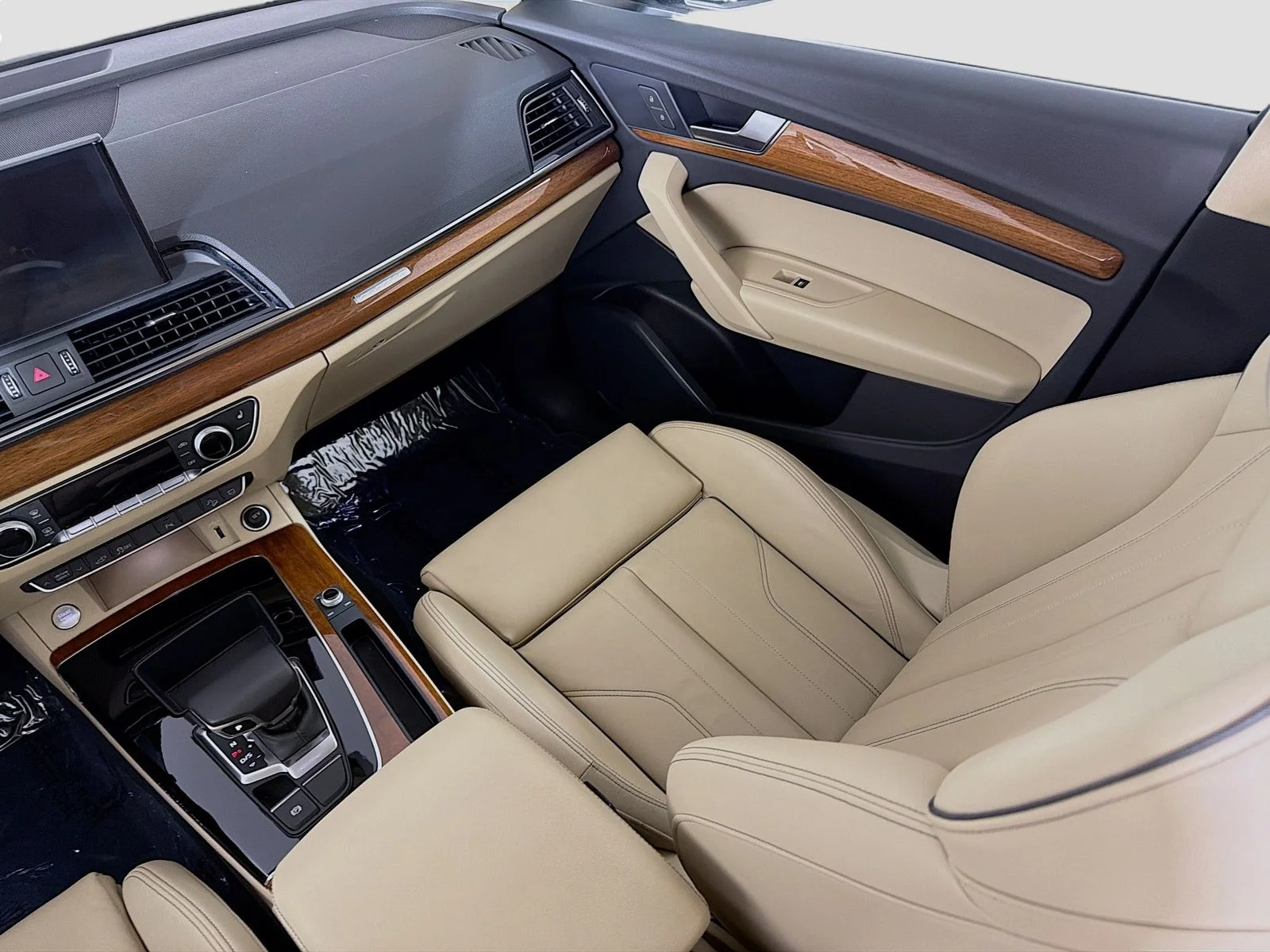 Used 2023 White Audi 55 Premium image 23