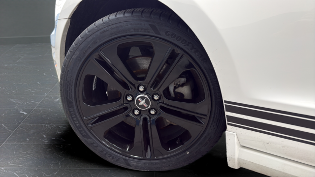 Used 2013 Performance White Ford V6 image 29