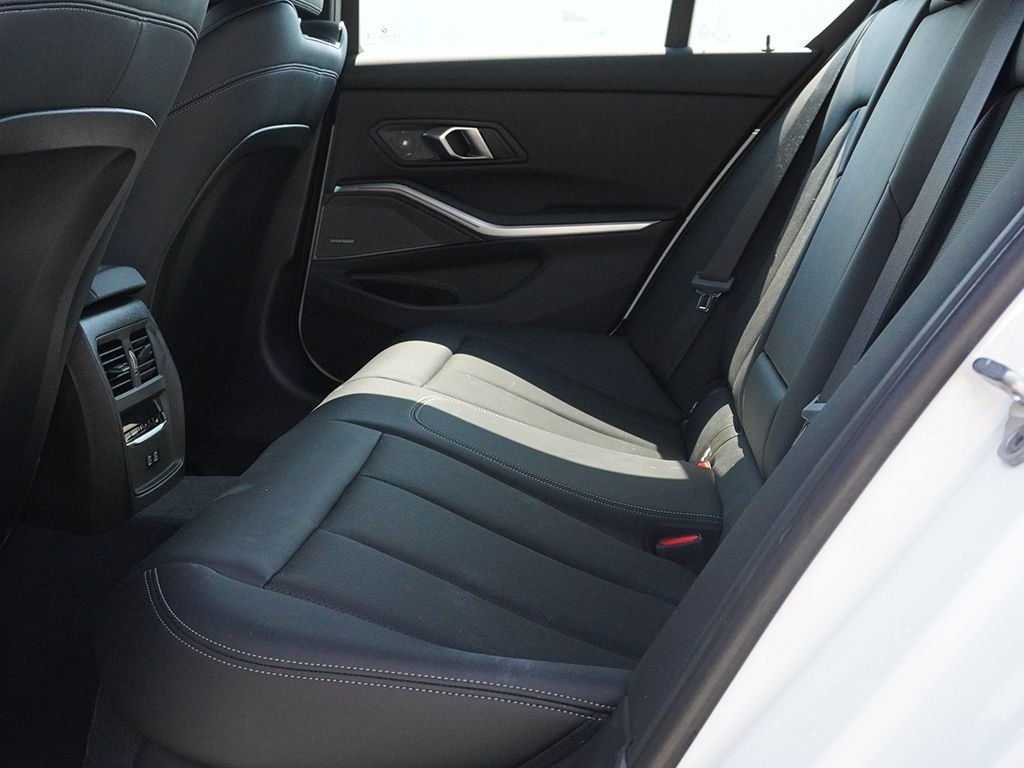 Used 2024 White BMW 330i xDrive image 32
