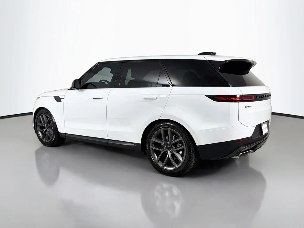 New 2026 Fuji White Land Rover SE image 7