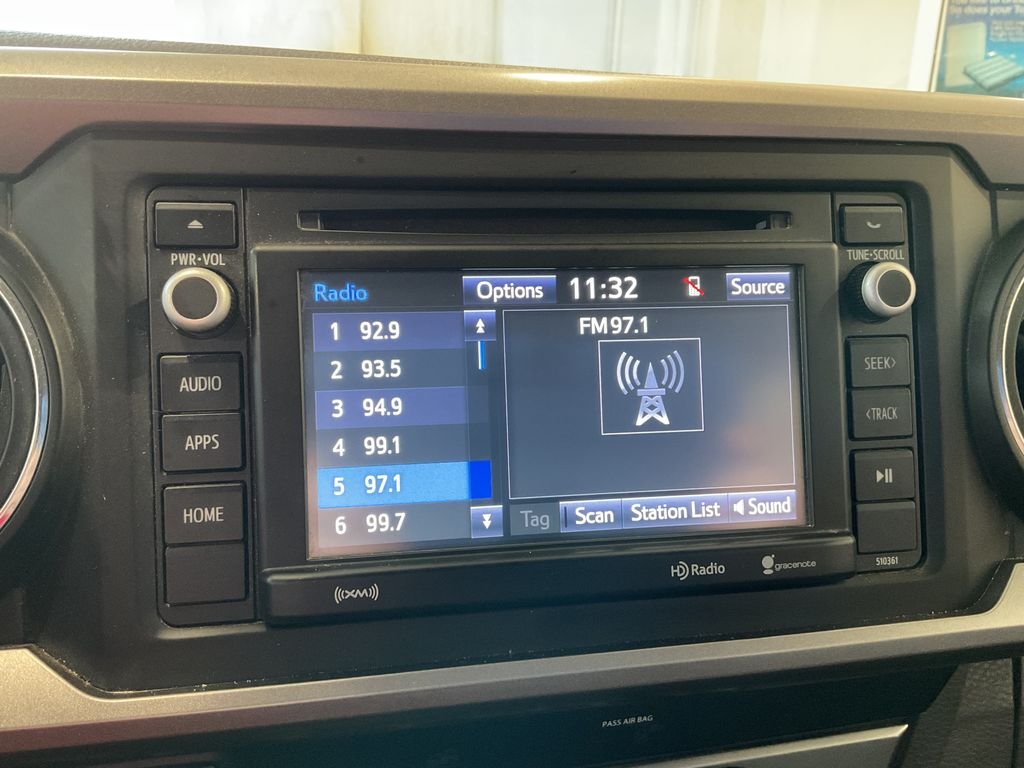 Used 2019 Gray Toyota SR5 image 23