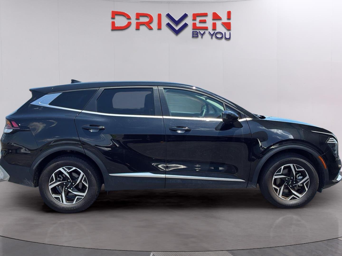 Used 2025 Ebony Black Kia LX image 3