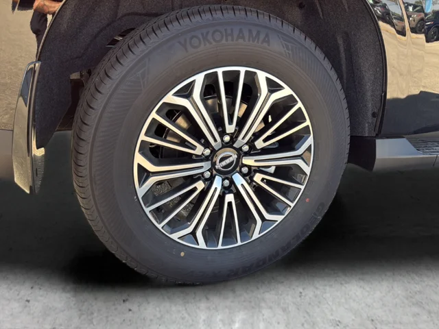 2026 Nissan Armada Platinum - Photo 36