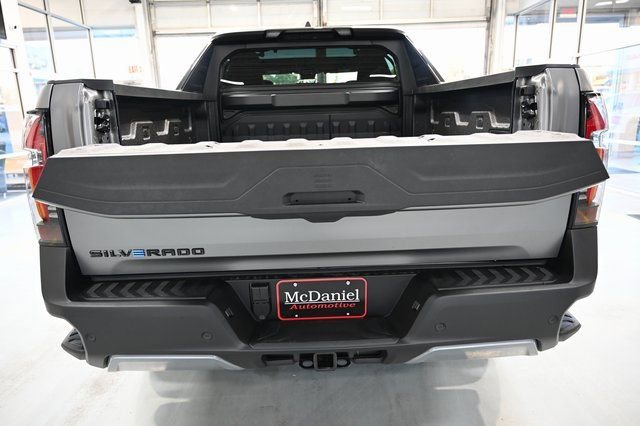 2026 Chevrolet Silverado EV Trail Boss - Photo 12