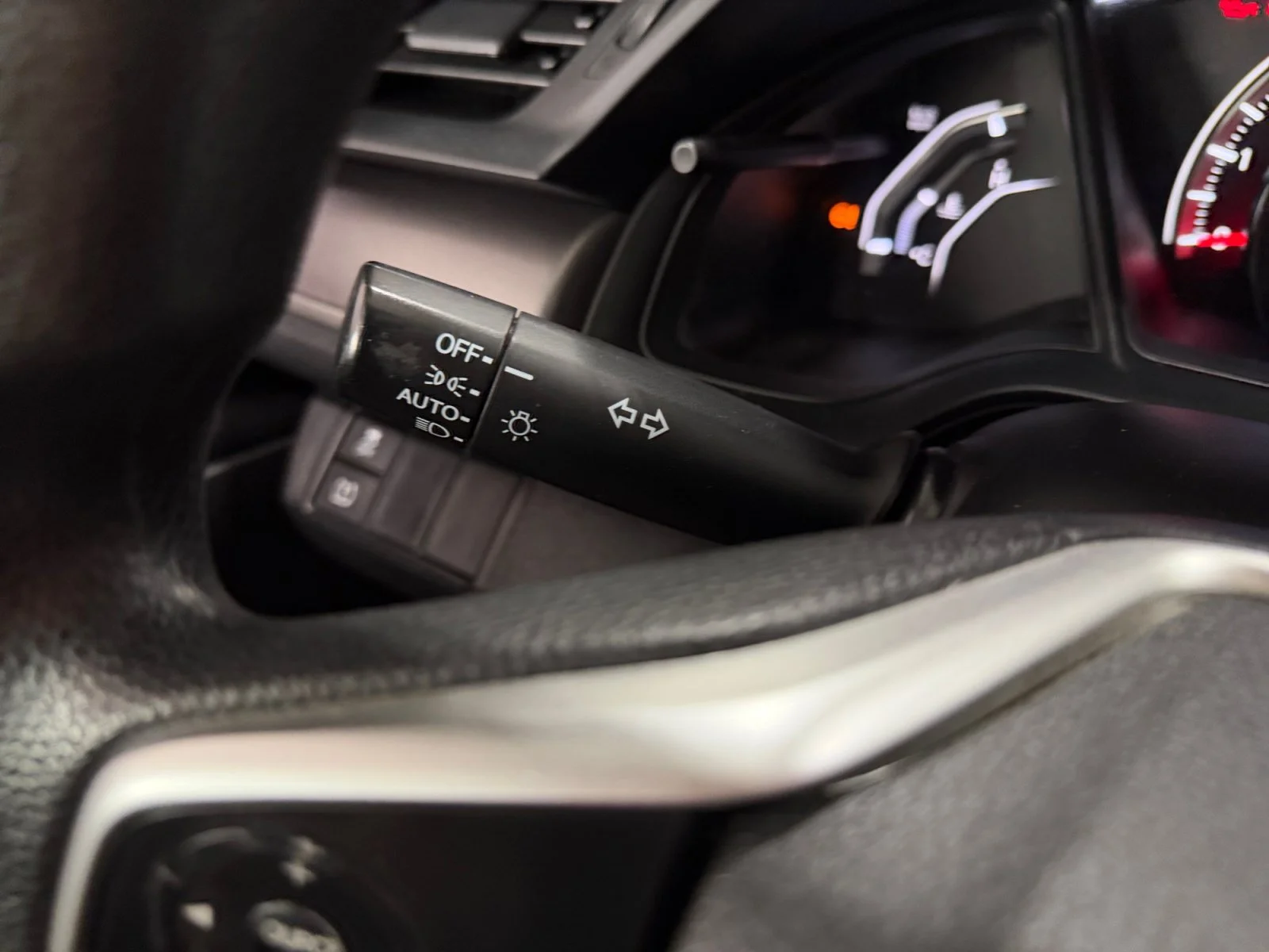 Used 2016 Crystal Black Pearl Honda LX image 13