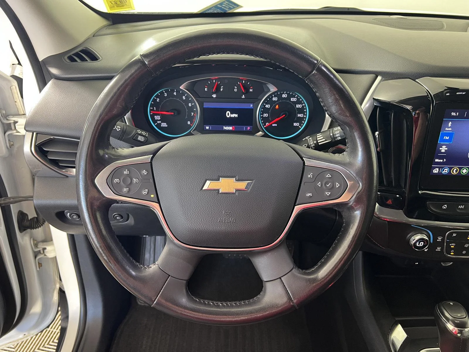 Used 2020 SUMMIT WHITE Chevrolet LT Cloth image 24