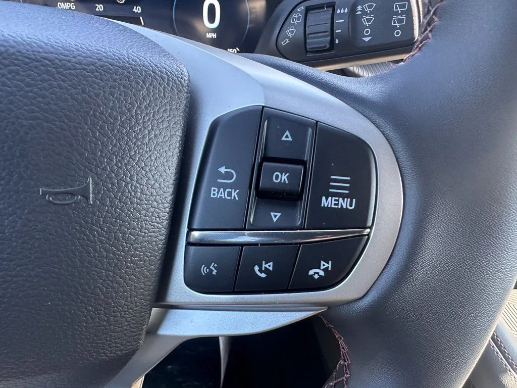 New 2027 Agate Black Metallic Ford Active image 16