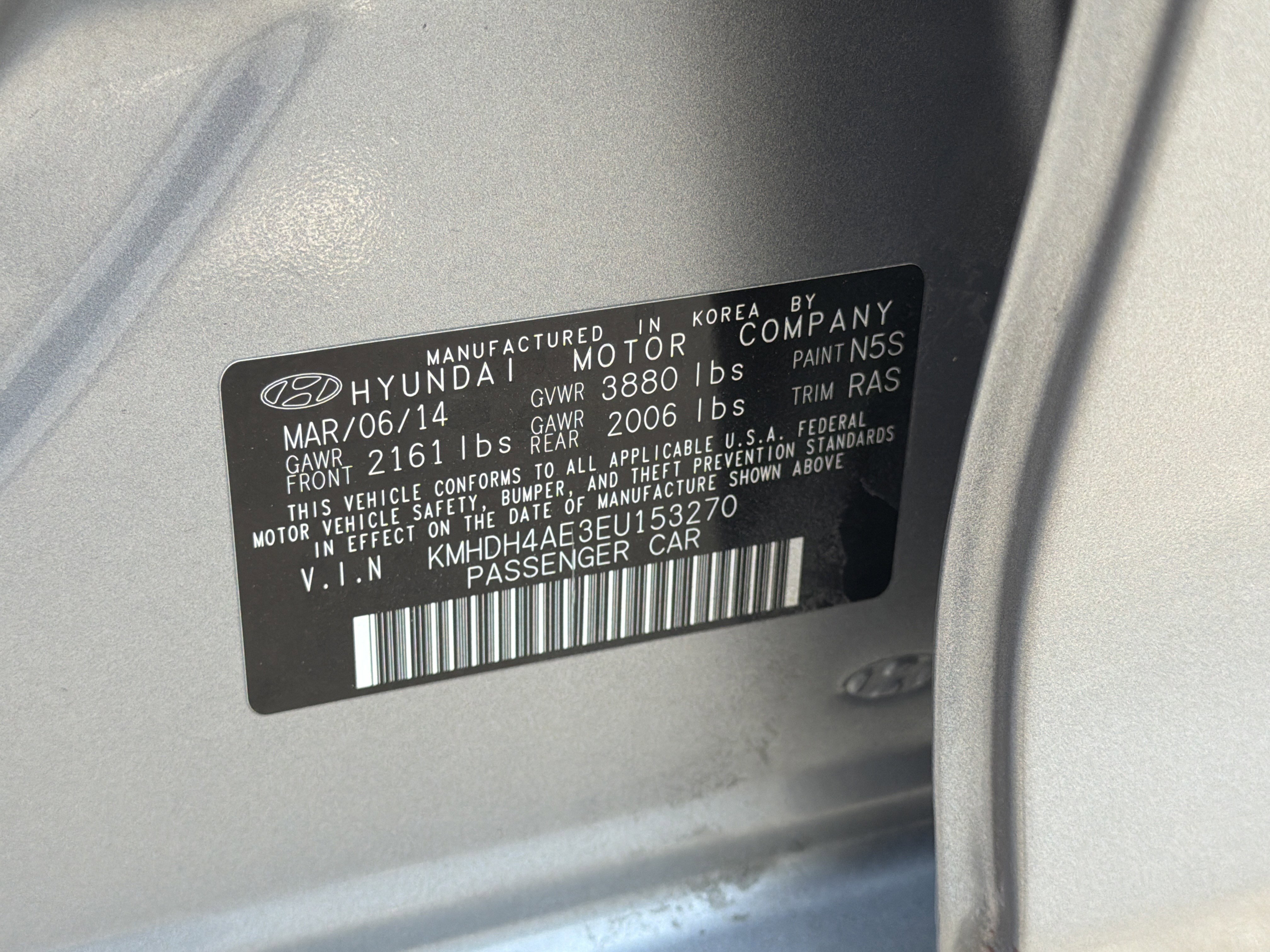 Used 2014 Titanium Gray Metallic Hyundai Limited image 38