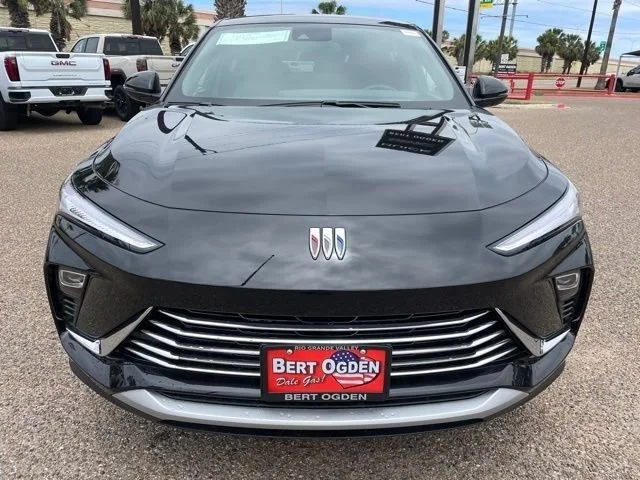 New 2026 Ebony Twilight Metallic Buick Preferred image 2
