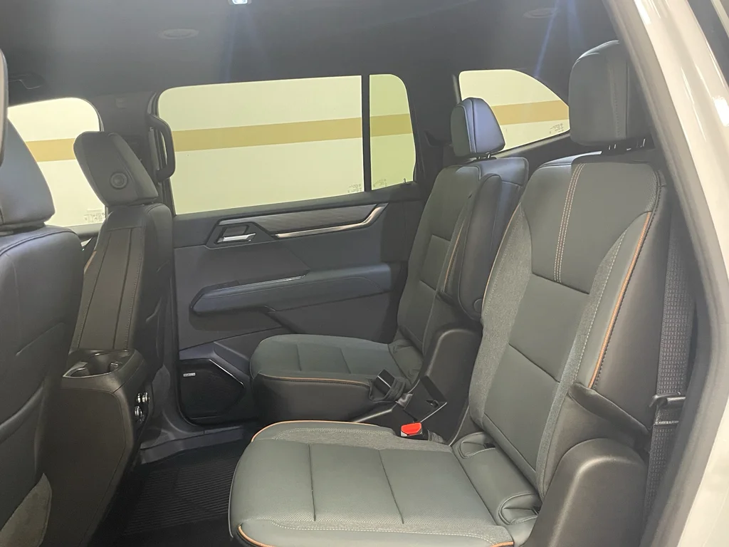 2026 GMC Acadia AT4 - Photo 11