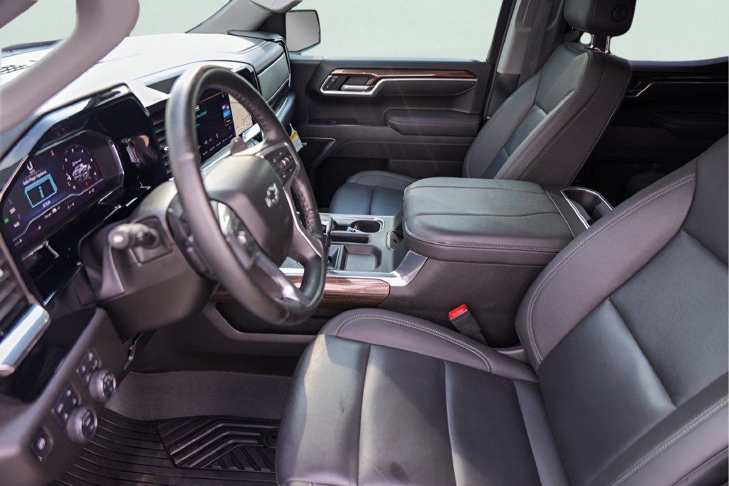2025 Chevrolet Silverado 1500 RST - Photo 11