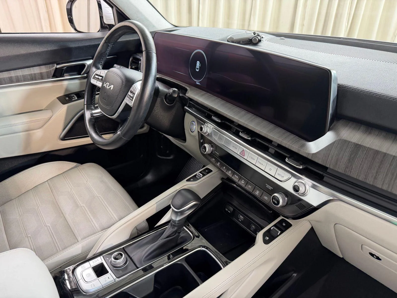 Used 2023 Glacial White Pearl Kia SX-Prestige image 47