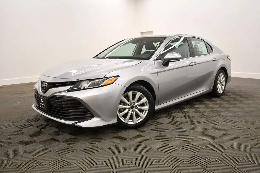Used 2019 Toyota Camry LE with VIN 4T1B11HK4KU826116 for sale in Rochester, Minnesota