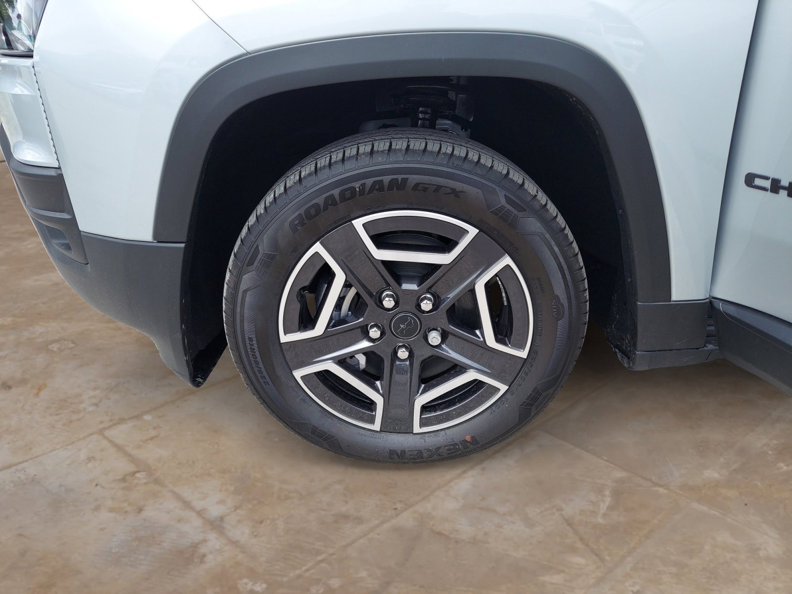 New 2026 Silver Zynith Clearcoat Jeep Laredo image 28
