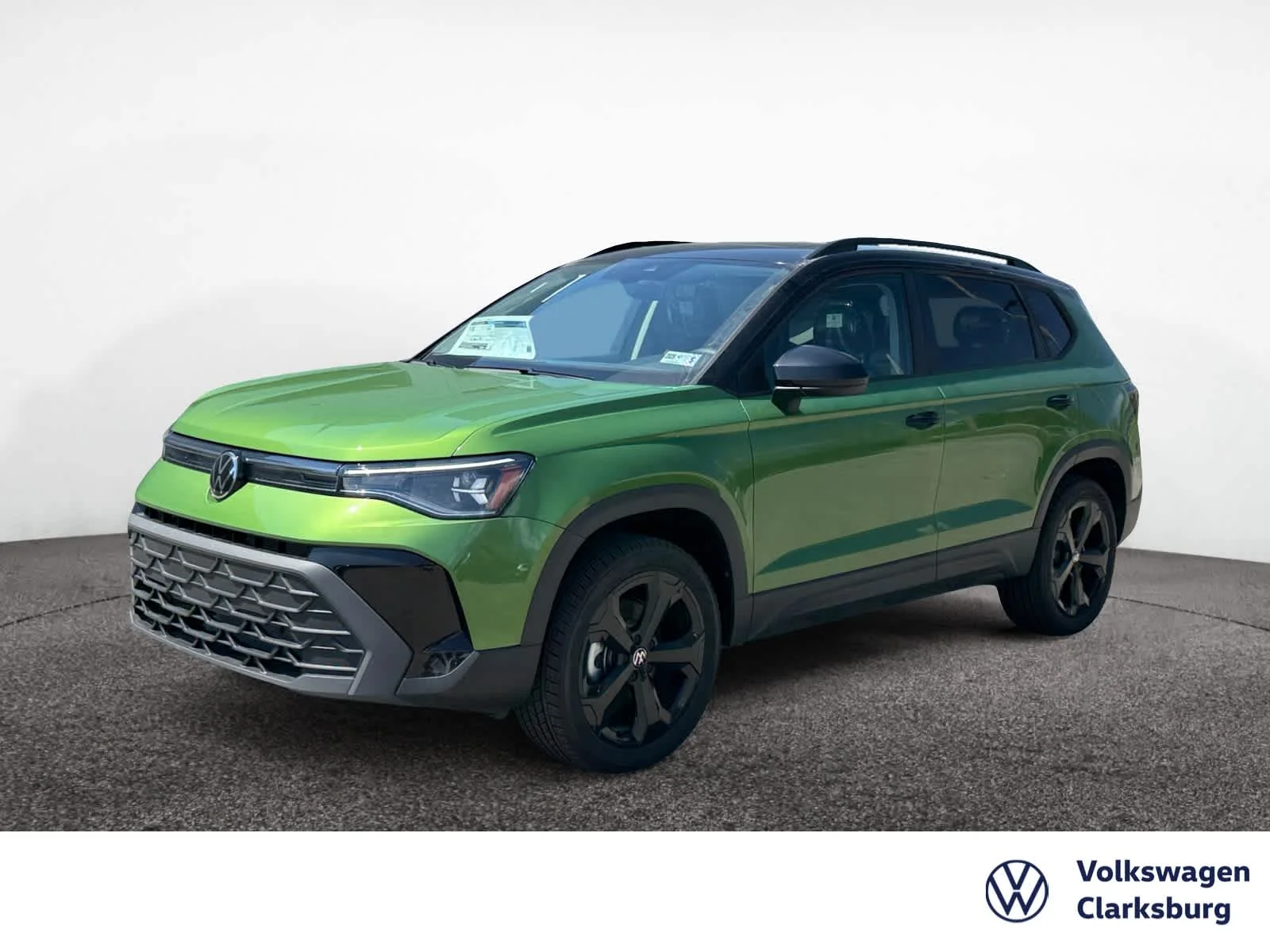2026 Volkswagen Taos 1.5T SE Black 4Motion's photo