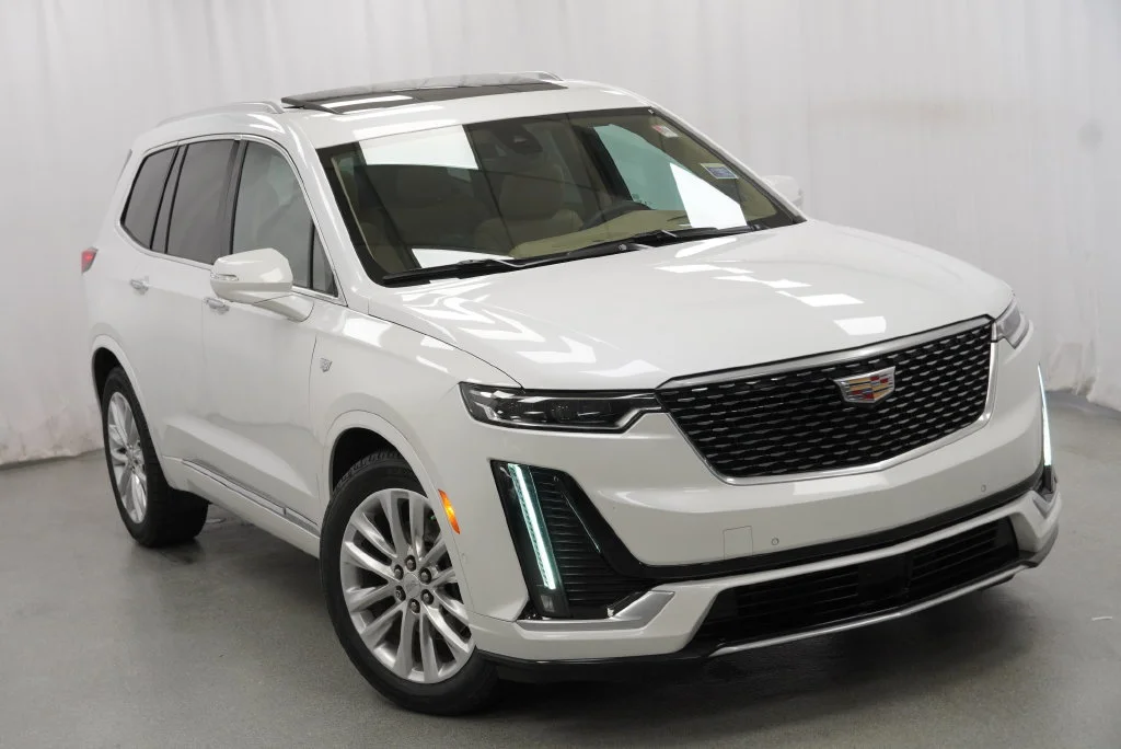 Used 2020 White Cadillac Premium Luxury image 13