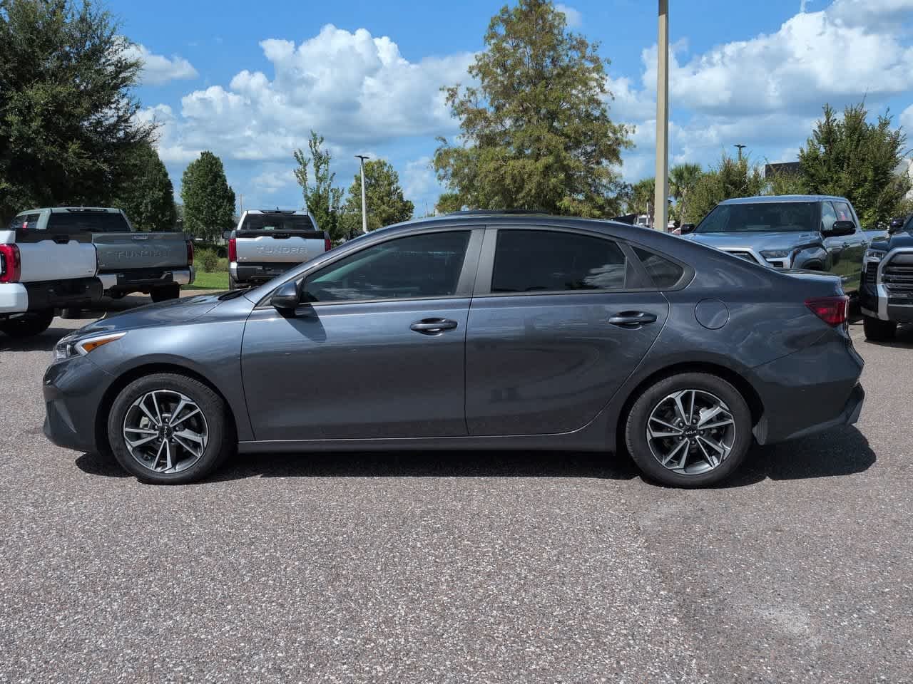 Used 2023 Gravity Gray Kia LXS image 3