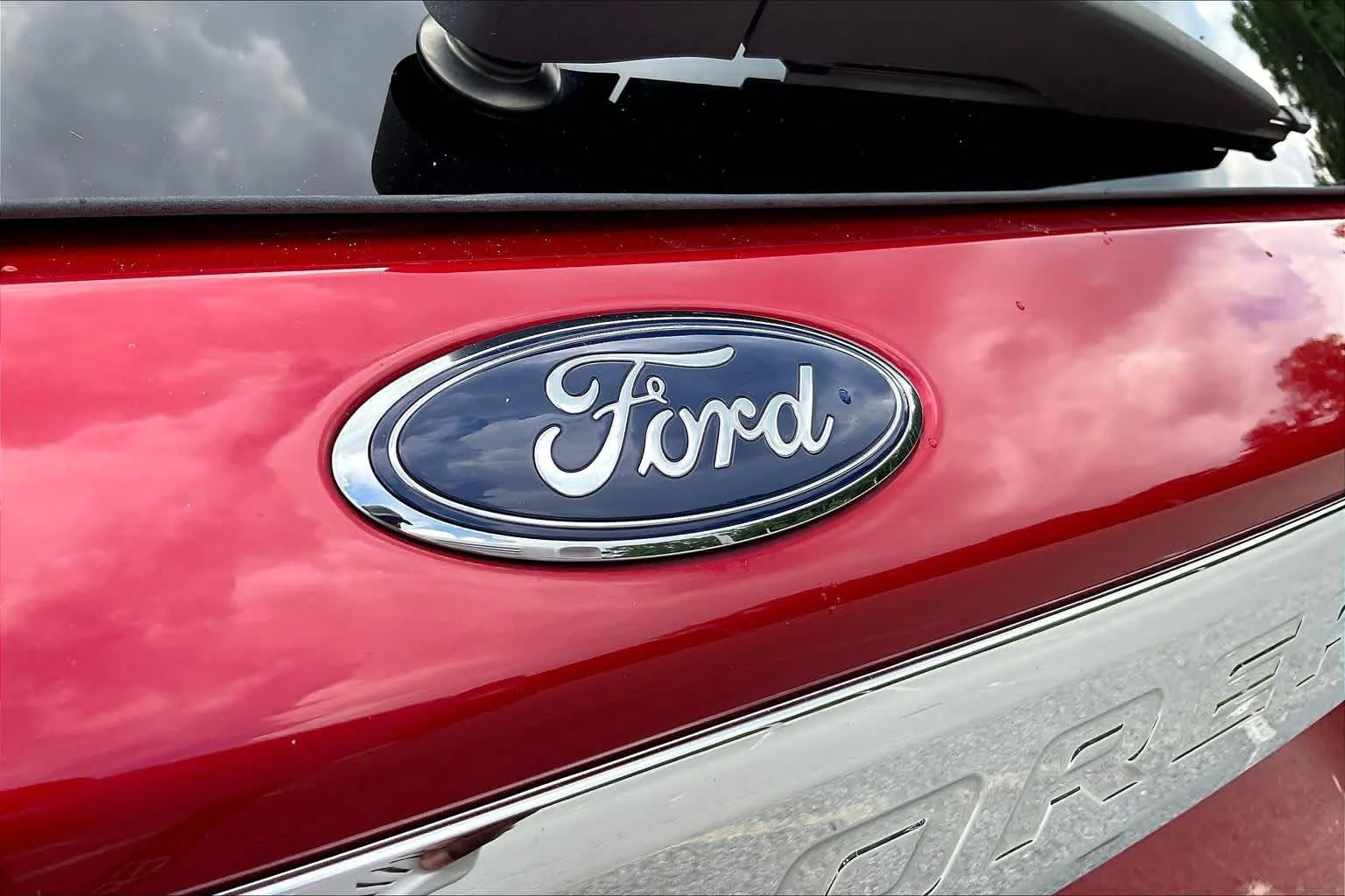 Used 2023 Rapid Red Metallic Tinted Clearcoat Ford XLT image 59