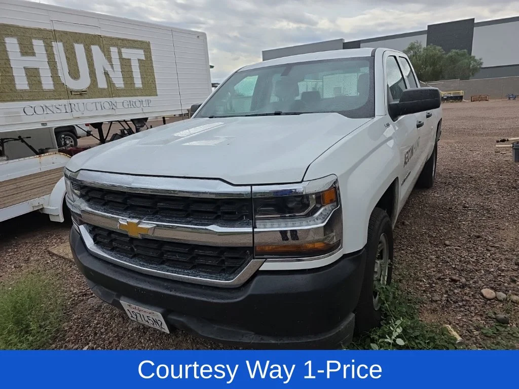 Used 2018 White Chevrolet WT image 8
