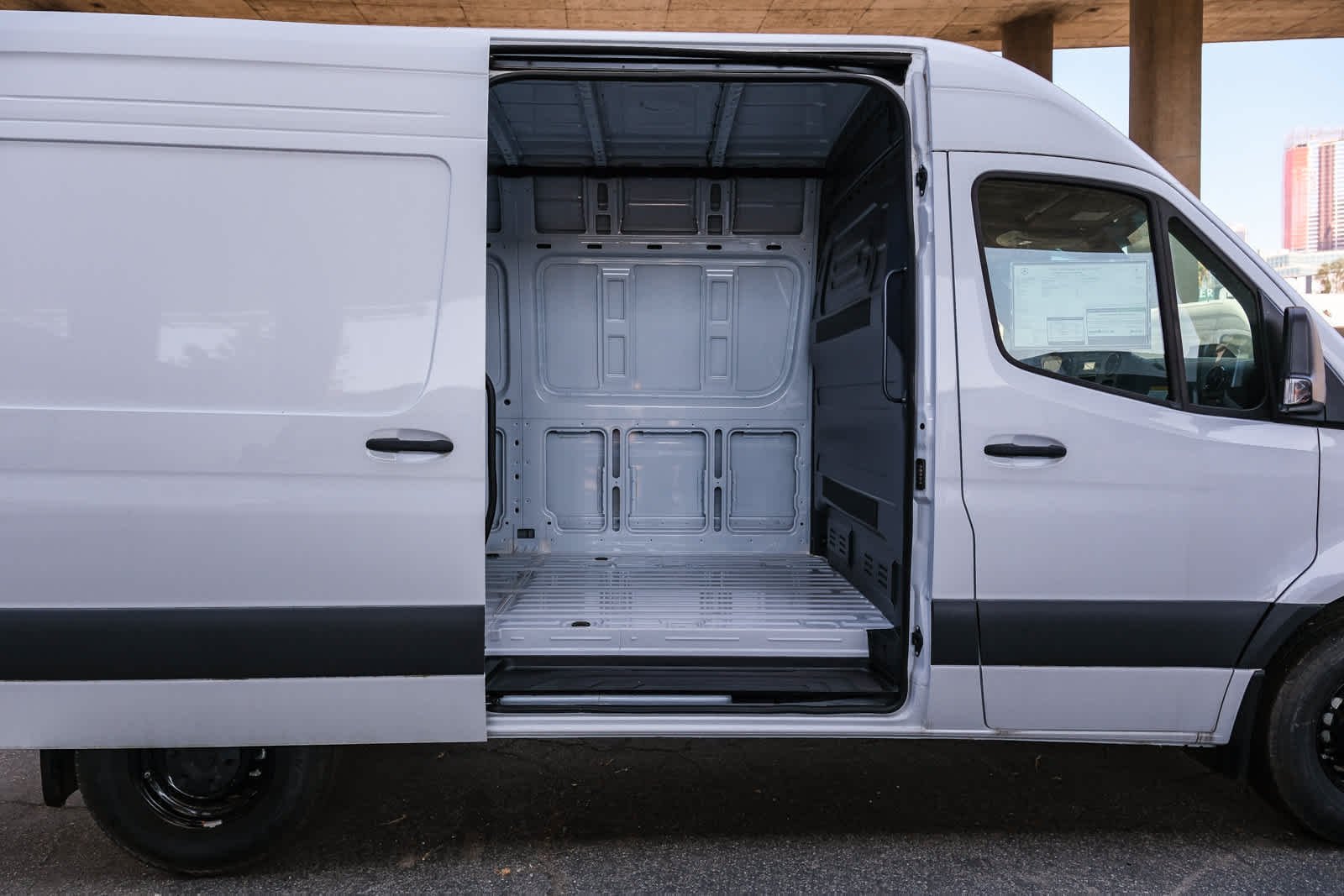 New 2025 Arctic+White Mercedes-Benz Cargo 144 WB  RWD 2.0L 4-Cylinder image 16