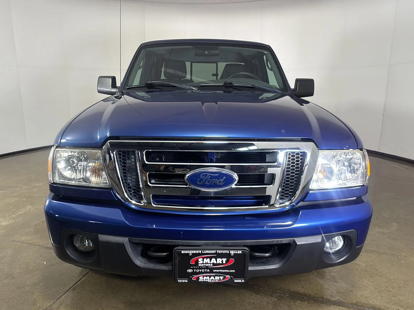 Used 2011 Vista Blue Metallic Ford XLT image 6