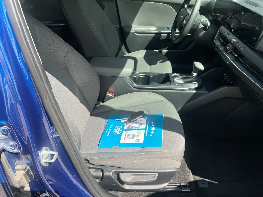 2025 Kia K4 LXS - Photo 23