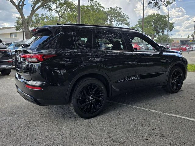 2025 Mitsubishi Outlander Plug-in Hybrid SEL Black Edition - Photo 10